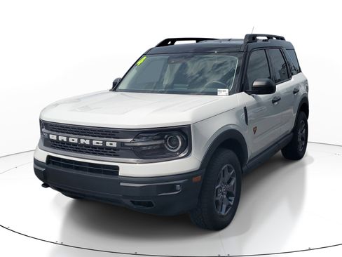 Used 2024 Ford Bronco Sport Badlands AWD/4WD image 3
