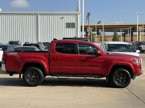 Used 2021 Toyota Tacoma SR5 RWD image 3