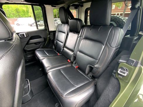 Used 2021 Jeep Wrangler Unlimited Rubicon w/ Trailer Tow Package AWD/4WD image 20