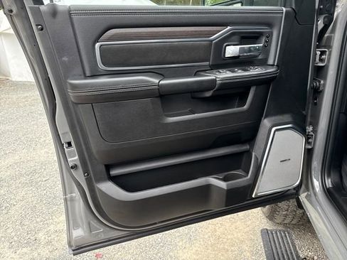 New 2026 RAM 2500 Laramie AWD/4WD image 15