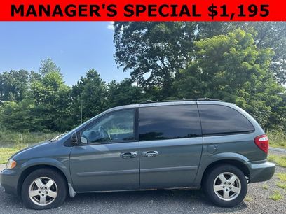 Used 2006 Dodge Caravan SXT w/ Popular Equipment Group I