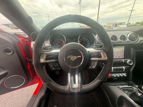 Used 2017 Ford Mustang GT Premium w/ GT Performance Package image 16