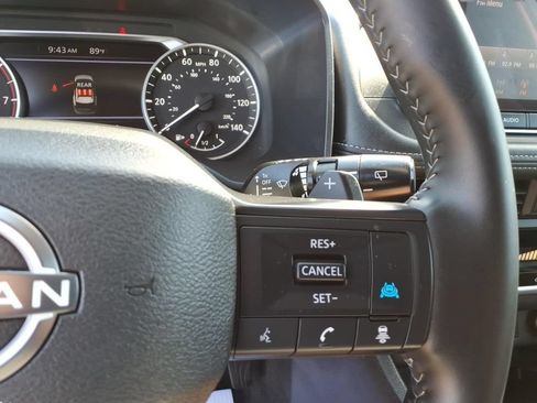 Used 2025 Nissan Rogue SV FWD image 19