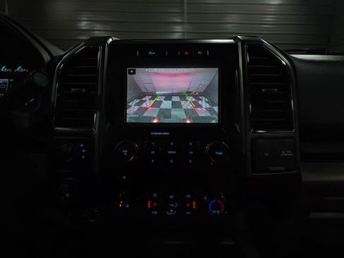 Used 2018 Ford F150 XLT w/ Equipment Group 302A Luxury image 26