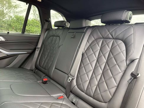 Used 2025 BMW X5 xDrive40i w/ Premium Essential Package AWD/4WD image 34