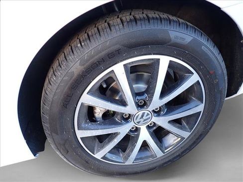 Used 2016 Volkswagen Jetta SE FWD image 6