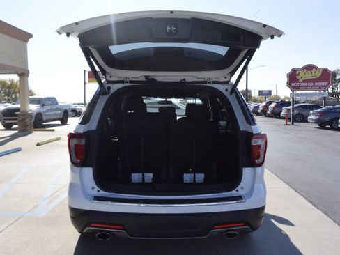 Used 2018 Ford Explorer XLT w/ Equipment Group 201A image 31