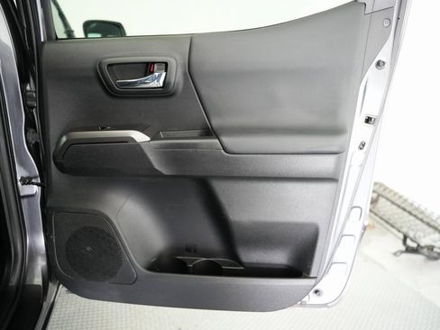 Used 2021 Toyota Tacoma TRD Sport image 41