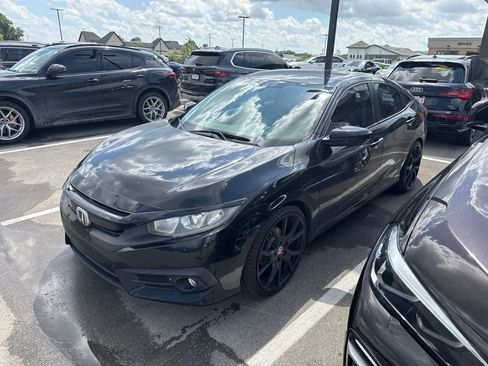 Used 2016 Honda Civic EX-T image 3