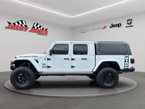 Used 2023 Jeep Gladiator Rubicon w/ LED Lighting Group AWD/4WD image 3