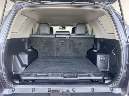 Used 2020 Toyota 4Runner Limited RWD image 32