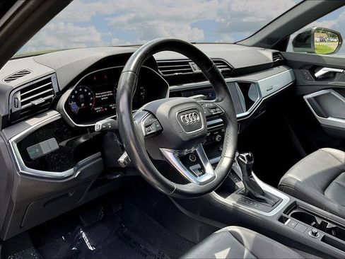 Used 2021 Audi Q3 2.0T Premium w/ Convenience Package AWD/4WD image 19