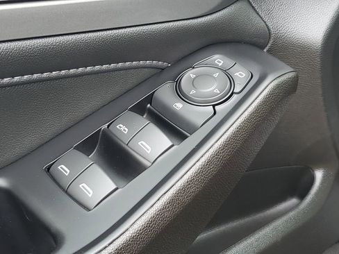 Used 2023 Chevrolet Traverse LT w/ LPO, Floor Liner Package AWD/4WD image 23