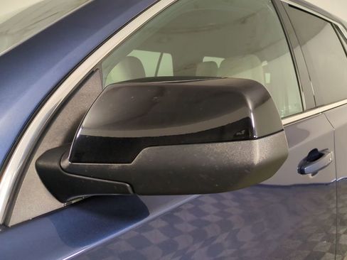 Used 2022 Chevrolet Traverse LS FWD image 12