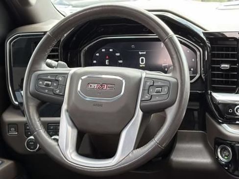 Used 2022 GMC Sierra 1500 SLT w/ SLT Premium Plus Package AWD/4WD image 31