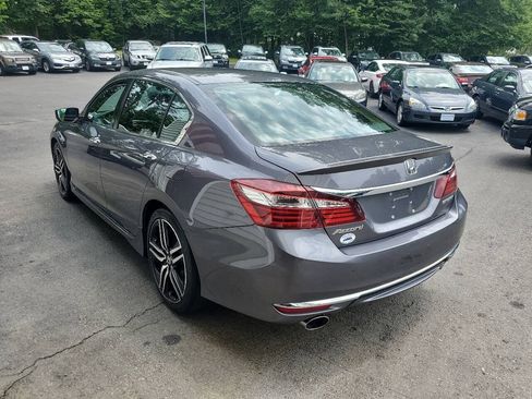 Used 2016 Honda Accord Sport image 5
