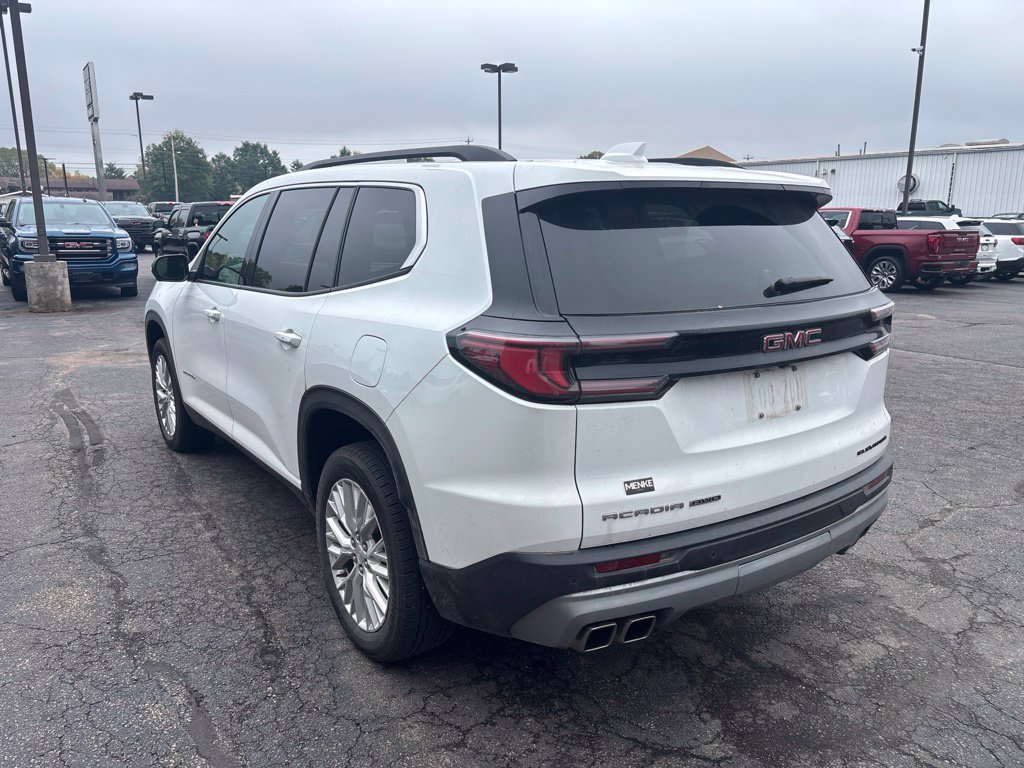 Used 2024 GMC Acadia Elevation AWD/4WD image 8