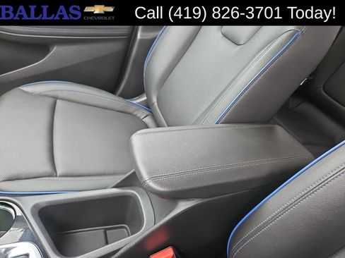 Used 2025 Buick Encore GX Sport Touring FWD image 23