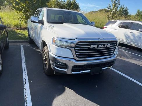 Used 2025 RAM 1500 Laramie w/ Advanced Safety Group II AWD/4WD image 3