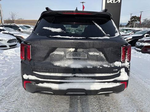 Used 2025 Kia Sorento SX image 6