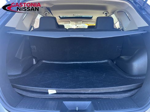 Used 2012 Nissan Rogue SV w/ Premium Pkg image 36