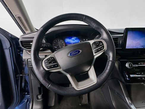 Used 2021 Ford Explorer Limited w/ Class III Trailer Tow Package AWD/4WD image 11