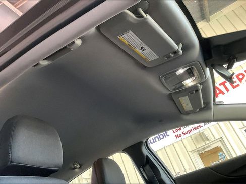 Used 2025 Chevrolet Malibu LT image 13