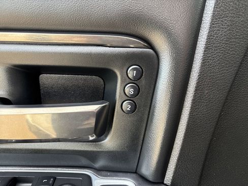 Used 2020 RAM 2500 Limited image 12