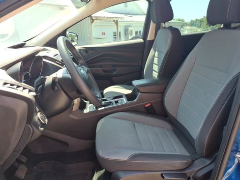 Used 2017 Ford Escape S FWD image 8