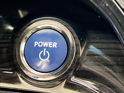 Used 2014 Toyota Avalon Limited image 23