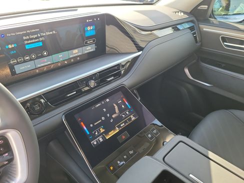 New 2026 INFINITI QX80 Luxe image 23