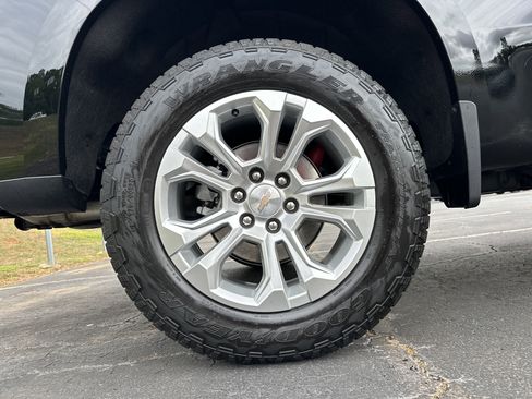 Certified 2024 Chevrolet Silverado 1500 LTZ w/ LTZ Convenience Package II image 18