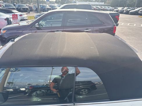 Used 2023 MINI Cooper Convertible image 6