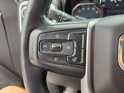 Used 2021 GMC Sierra 1500 SLE w/ X31 Off-Road Package AWD/4WD image 19