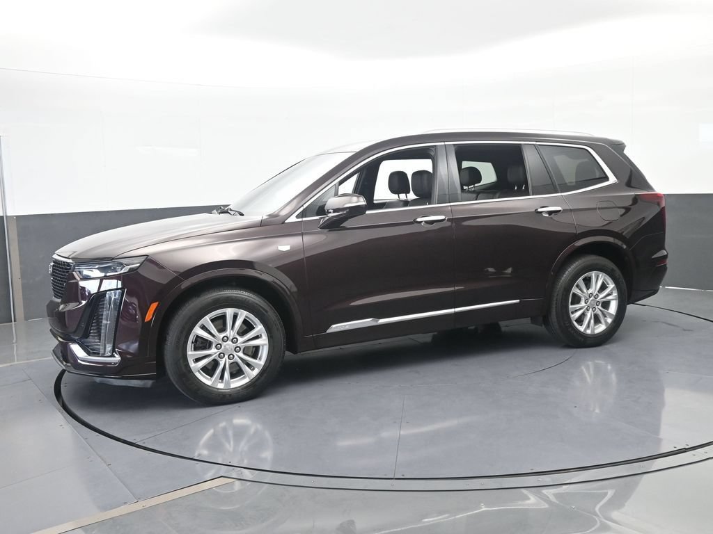 Used 2021 Cadillac XT6 Luxury FWD image 2