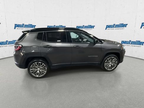 Used 2023 Jeep Compass Limited w/ Elite Group AWD/4WD image 13