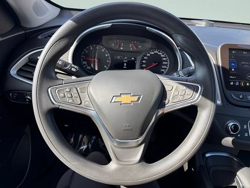 Used 2024 Chevrolet Malibu LT FWD image 16
