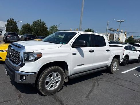 Used 2021 Toyota Tundra SR5 RWD image 2