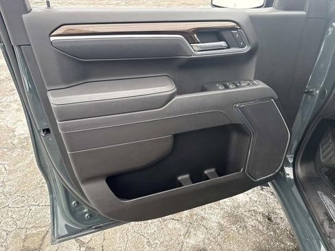 Used 2025 Chevrolet Silverado 1500 LT image 18