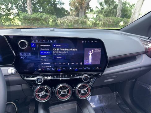 Used 2025 Chevrolet Blazer EV RS RWD image 81