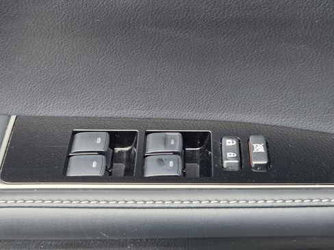 Used 2016 Lexus ES 350 w/ Luxury Package w/Wood Trim FWD image 30