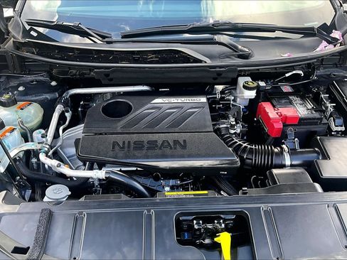 Certified 2025 Nissan Rogue SV FWD image 31