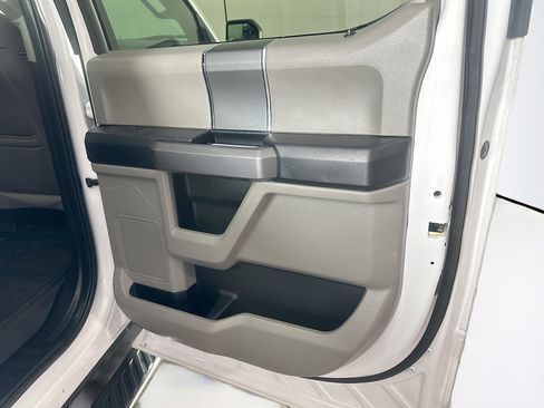 Used 2018 Ford F150 XLT w/ Equipment Group 301A Mid image 27