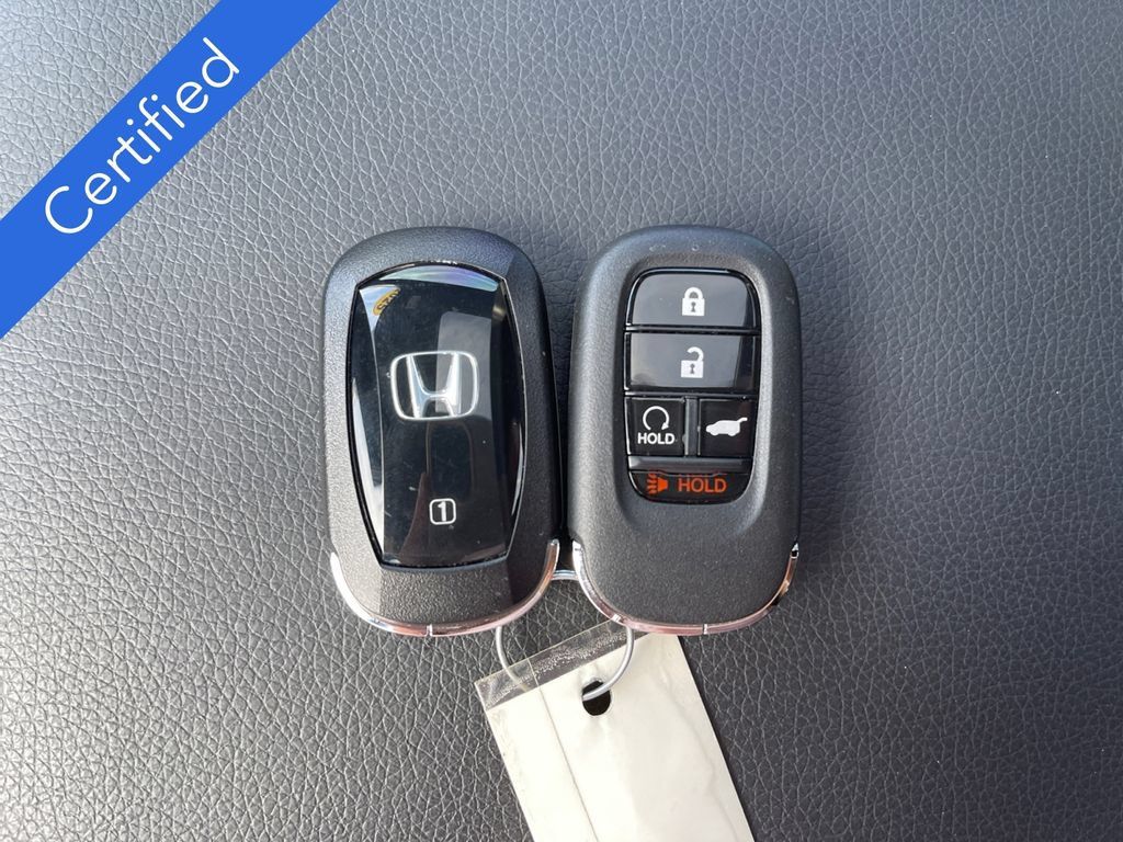 Certified 2025 Honda Pilot TrailSport image 36