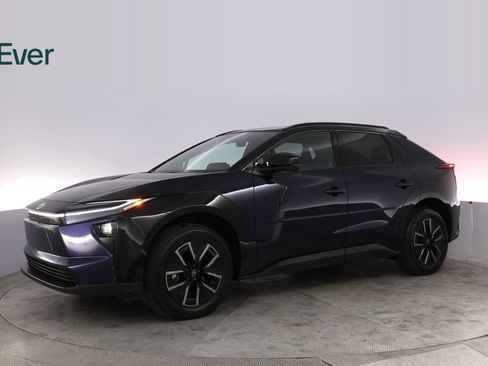Used 2026 Toyota bZ FWD image 18