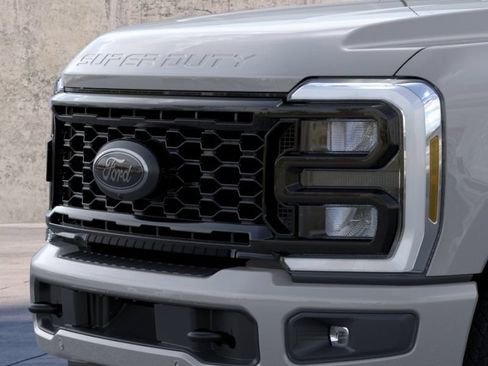 New 2026 Ford F250 Lariat w/ Black Appearance Package AWD/4WD image 17