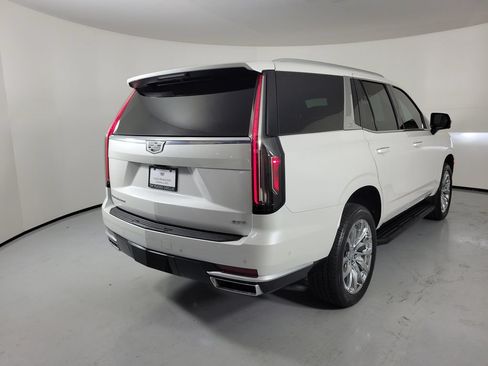 Certified 2023 Cadillac Escalade Premium Luxury w/ LPO, Radiant Package AWD/4WD image 4
