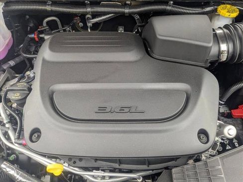 New 2026 Chrysler Pacifica Select w/ S Appearance Package image 17