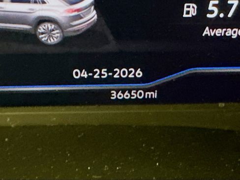 Used 2023 Volkswagen Atlas Cross Sport SE w/ Black Wheel Package AWD/4WD image 19