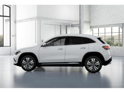 New 2026 Mercedes-Benz GLA 250 4MATIC image 32